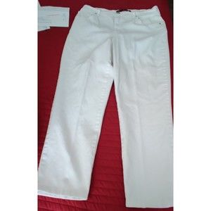 Gloria Vanderbilt Women's size 12 White Jean Pants